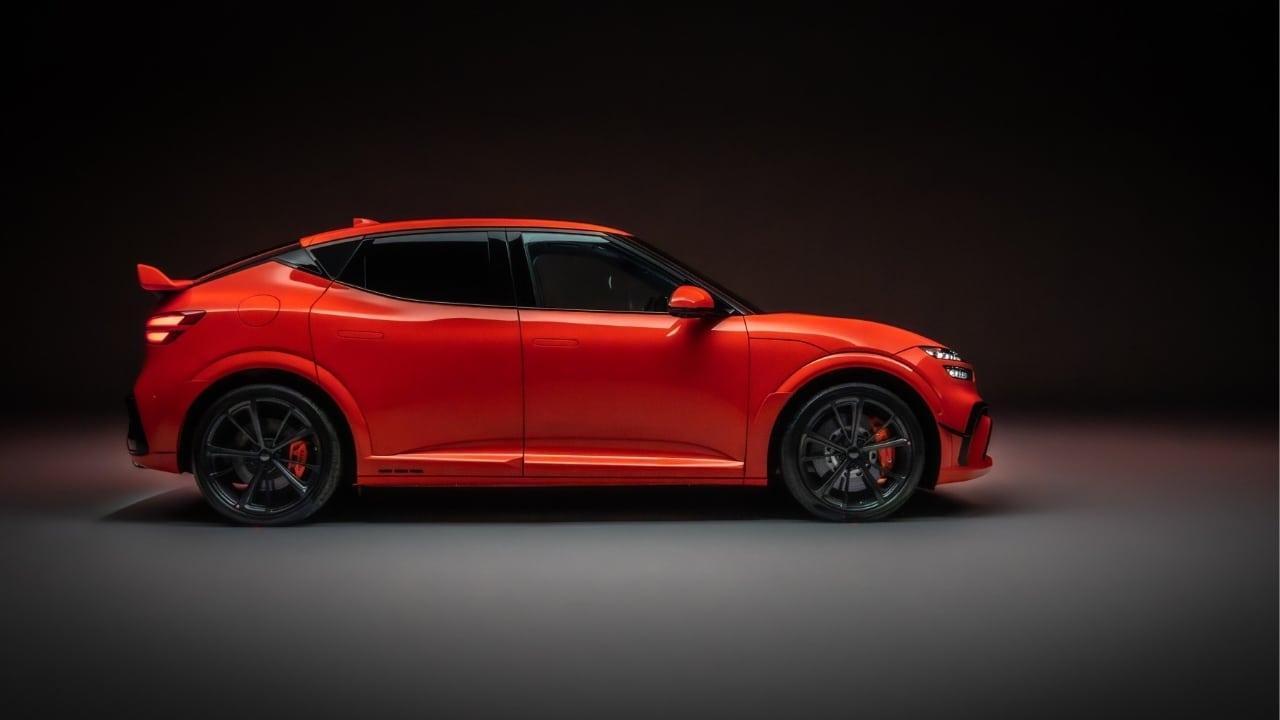 Genesis GV60 Magma: il crossover da 650 CV arriva in Italia