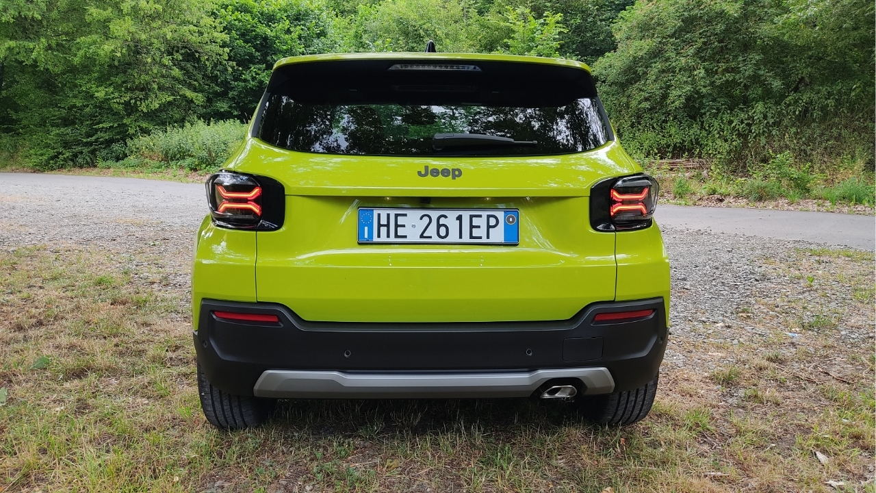 Jeep Avenger 2026: il SUV best seller alla prova del restyling