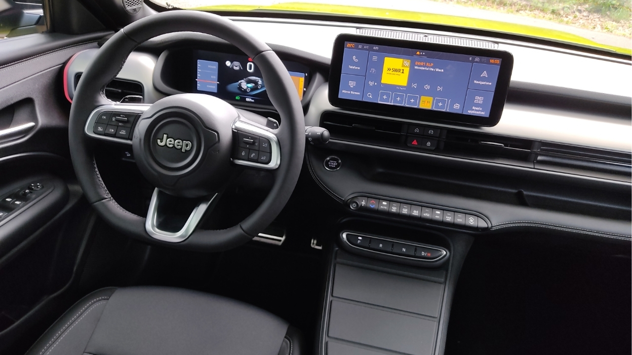 Jeep Avenger 2026: il SUV best seller alla prova del restyling