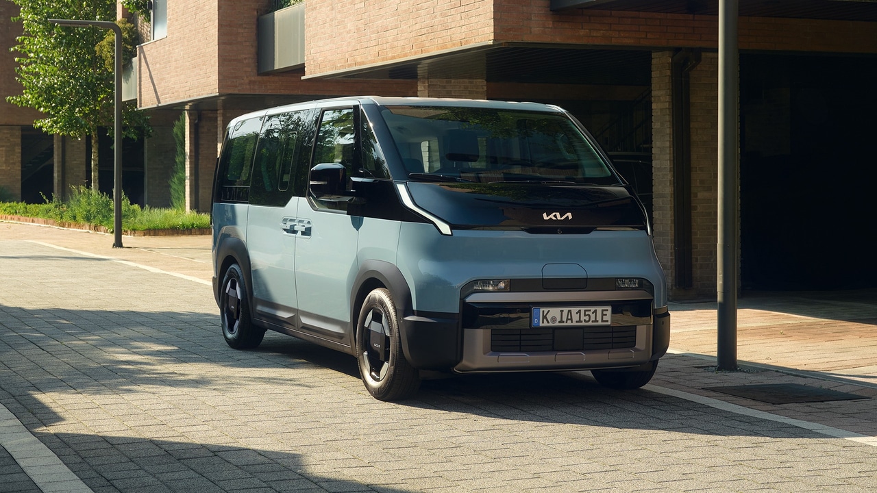 Kia PV5 Passenger, più spazio e versatilità con la nuova variante 7 posti