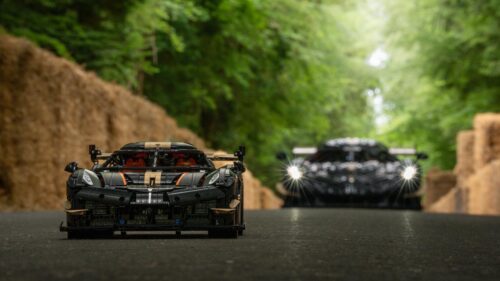 Questa auto LEGO raggiunge i 111 km/h: è la più veloce mai costruita