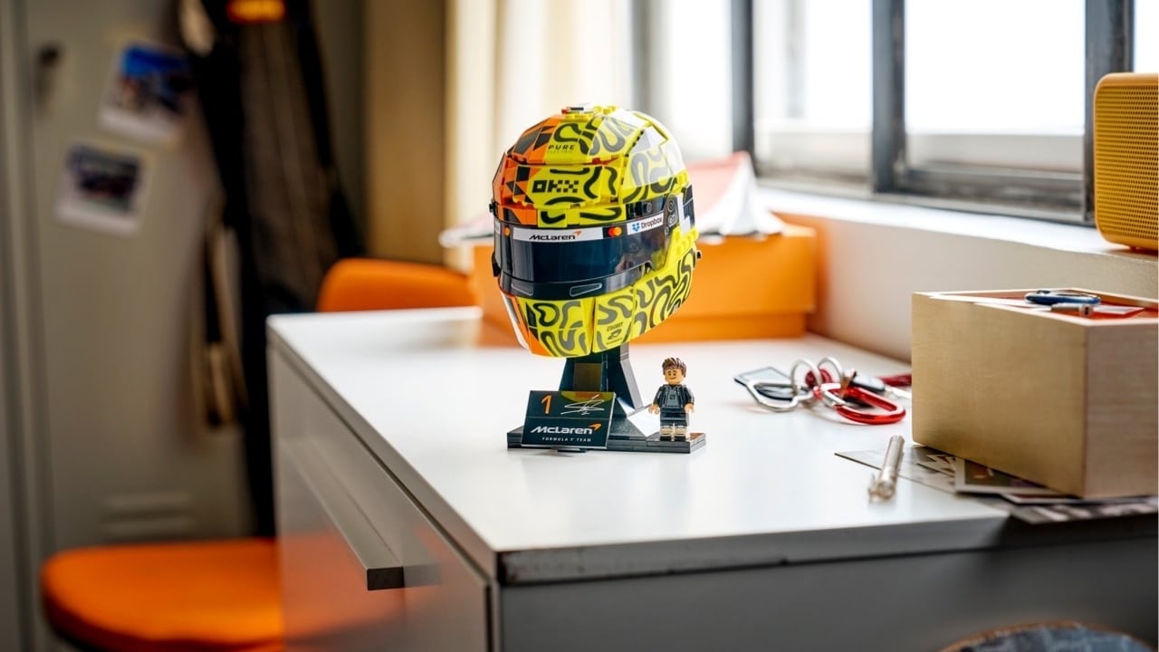 McLaren: i caschi di Norris e Piastri con i mattoncini Lego