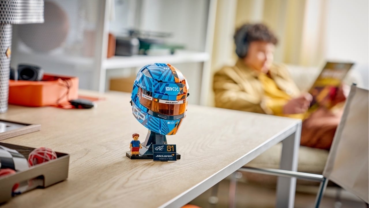 McLaren: i caschi di Norris e Piastri con i mattoncini Lego