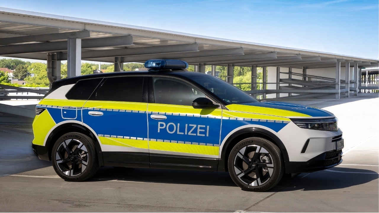 Opel Grandland: il SUV entra nella flotta della polizia tedesca