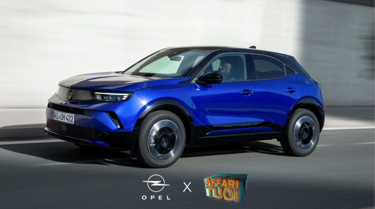 Opel Mokka arriva ad “Affari Tuoi”: il SUV diventa super premio del game show Rai