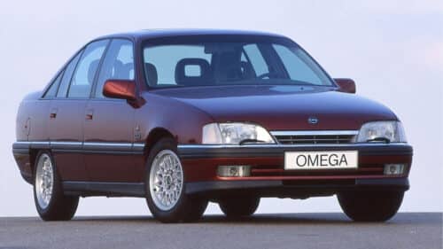 Opel Omega, 40 anni fa nasceva la berlina che inaugurò una nuova era del Fulmine