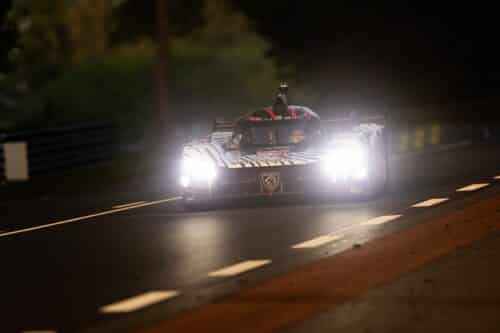 24 Ore di Le Mans, Peugeot resiste e porta al traguardo entrambe le 9X8