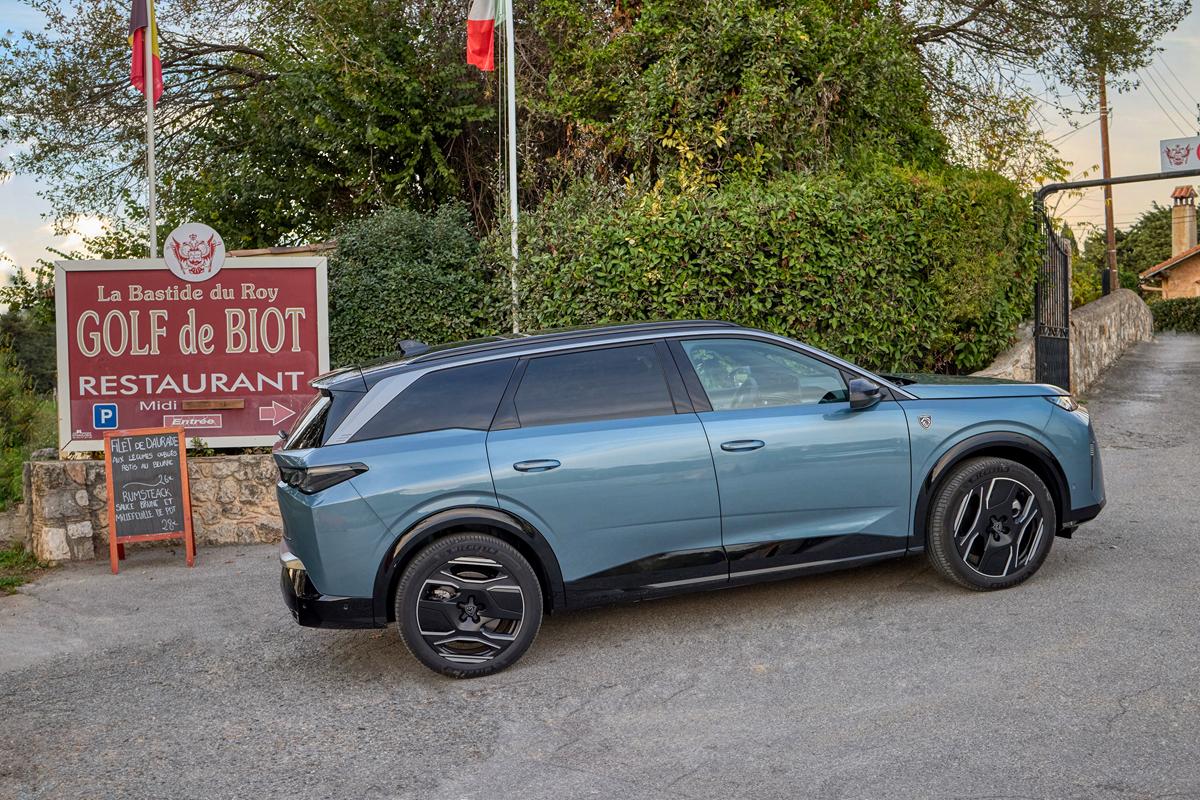 Peugeot 5008 Long Range