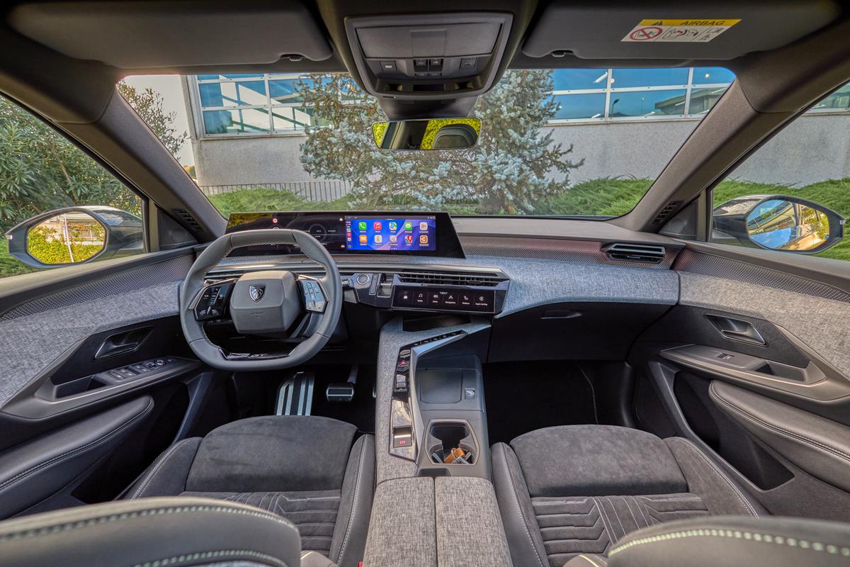 Peugeot E-5008 Long Range
