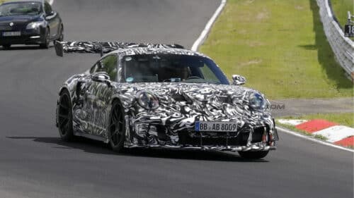 Porsche 911 GT3 RS, possibile svolta turbo: indizi dalle foto spia del prototipo al Nurburgring