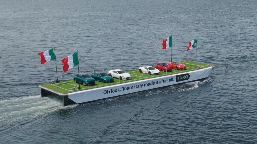 L’Italia fuori dai Mondiali 2026, ma a Seattle arriva una nazionale tutta di auto