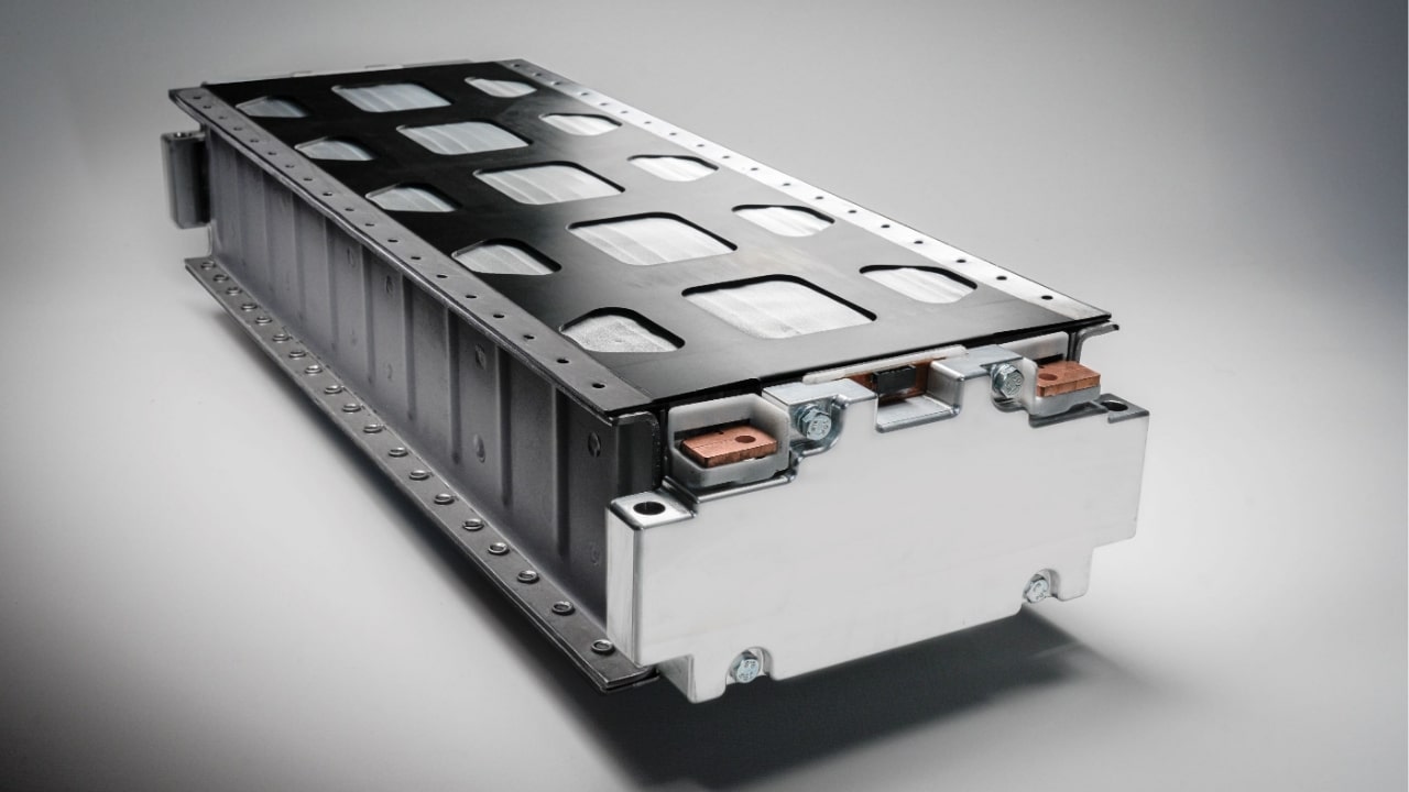 Stellantis: al via i test su strada per le batterie allo stato solido