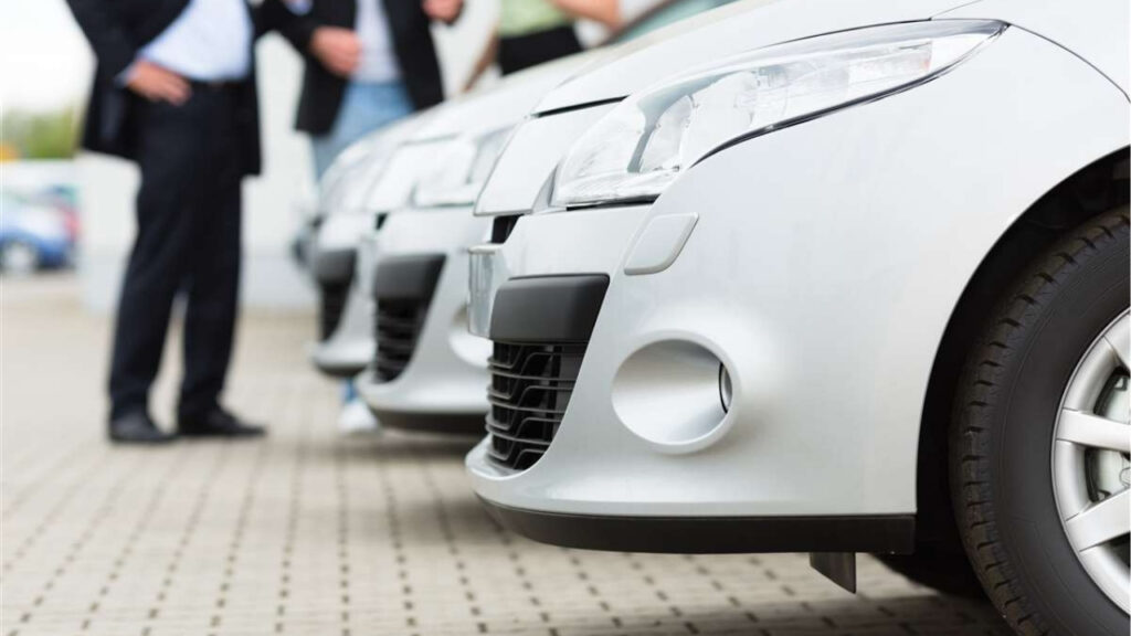 Mercato auto Europa: immatricolazioni in crescita del 3,6%, Italia ultima per auto elettriche