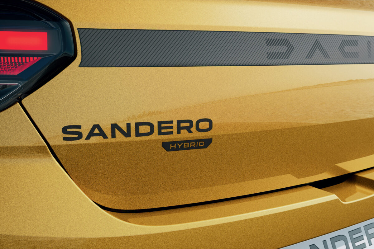 Dacia Sandero Stepway Hybrid 155: ordini aperti da €20.800