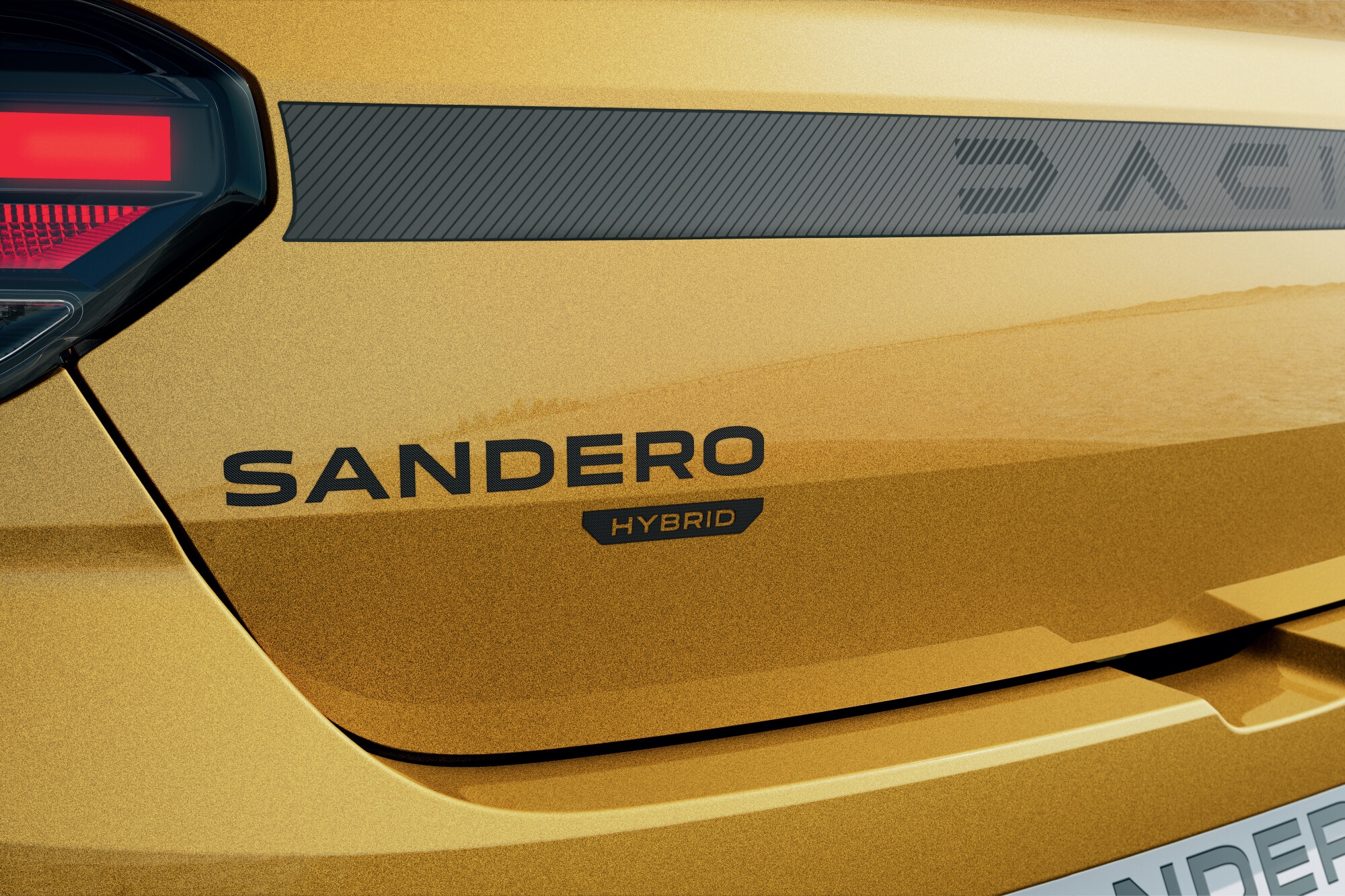 Dacia Sandero Stepway Hybrid 155: ordini aperti da €20.800