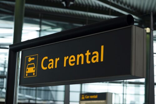 Noleggio auto: boom estivo, 2 milioni di turisti