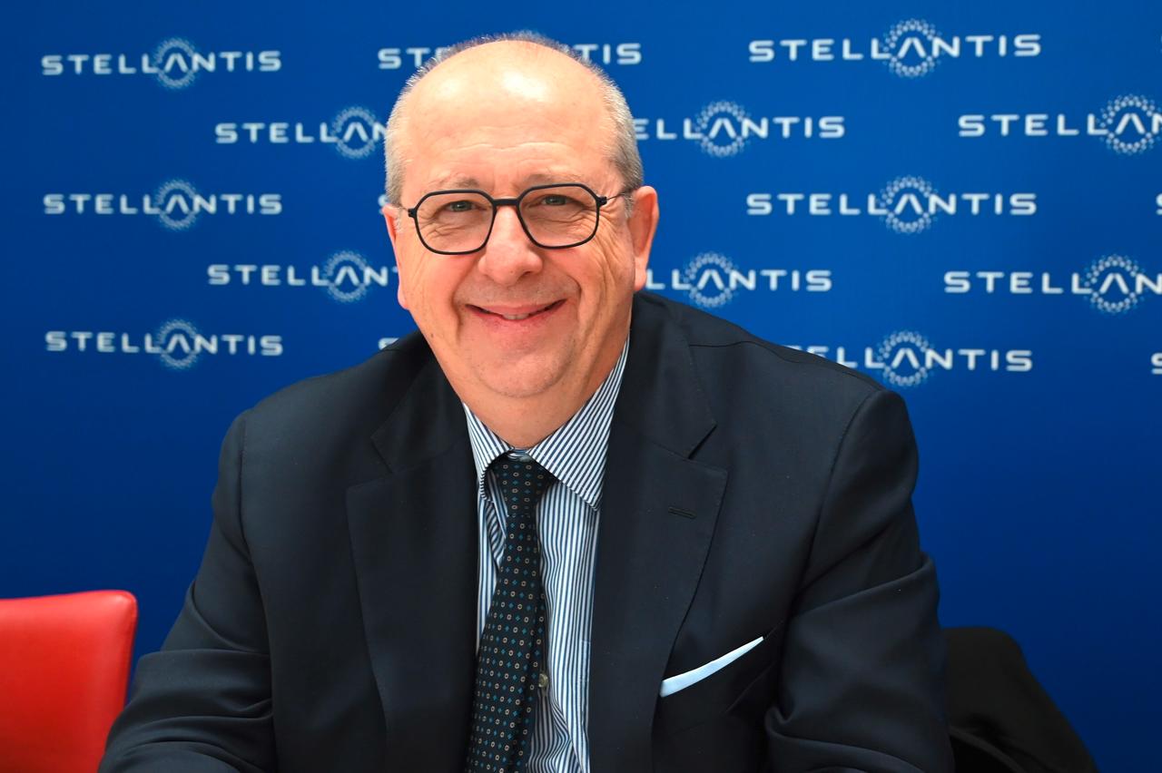 Stellantis, Jean-Philippe Imparato lascia dopo 36 anni: Santo Ficili nuovo CEO di Maserati