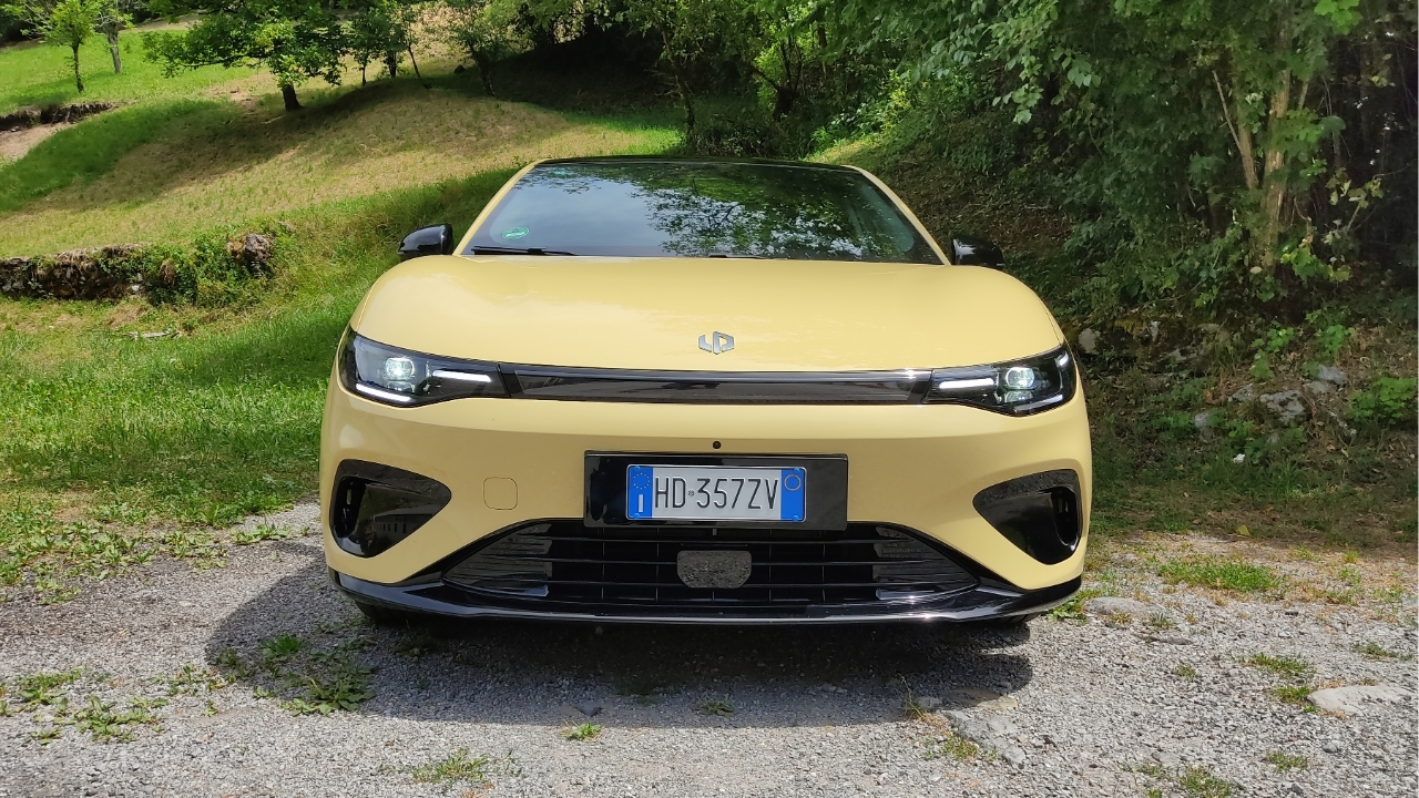 Leapmotor B05 2026: l’elettrica acquista un’anima sportiva