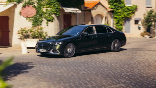 Mercedes-Maybach Classe S 2026: debutta la Maybach più tecnologica di sempre