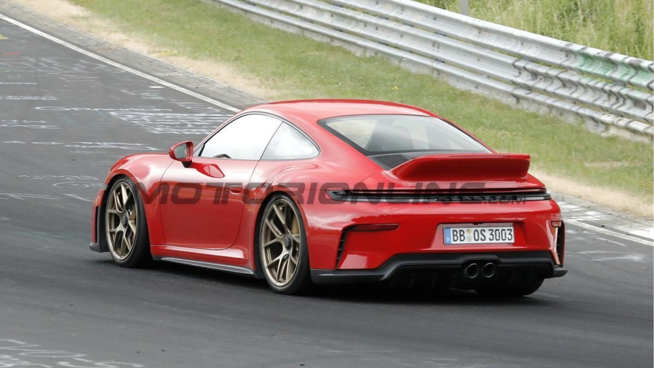 Porsche 911 GT3 Touring Ducktail - Foto spia 13-07-2026