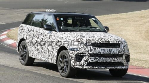 Range Rover Sport 2027: foto spia del restyling al Nurburgring