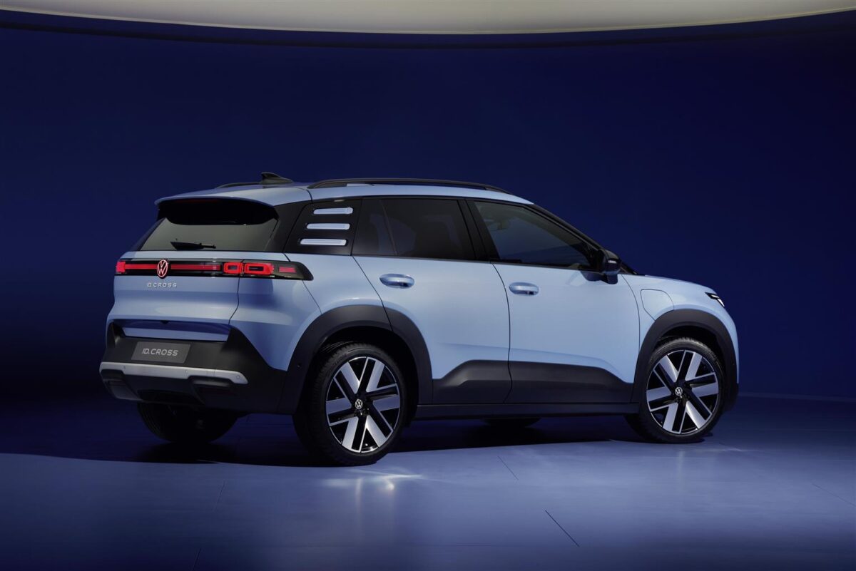 Volkswagen ID. Cross, ora ordinabile in Italia: prezzi da 37.450 euro