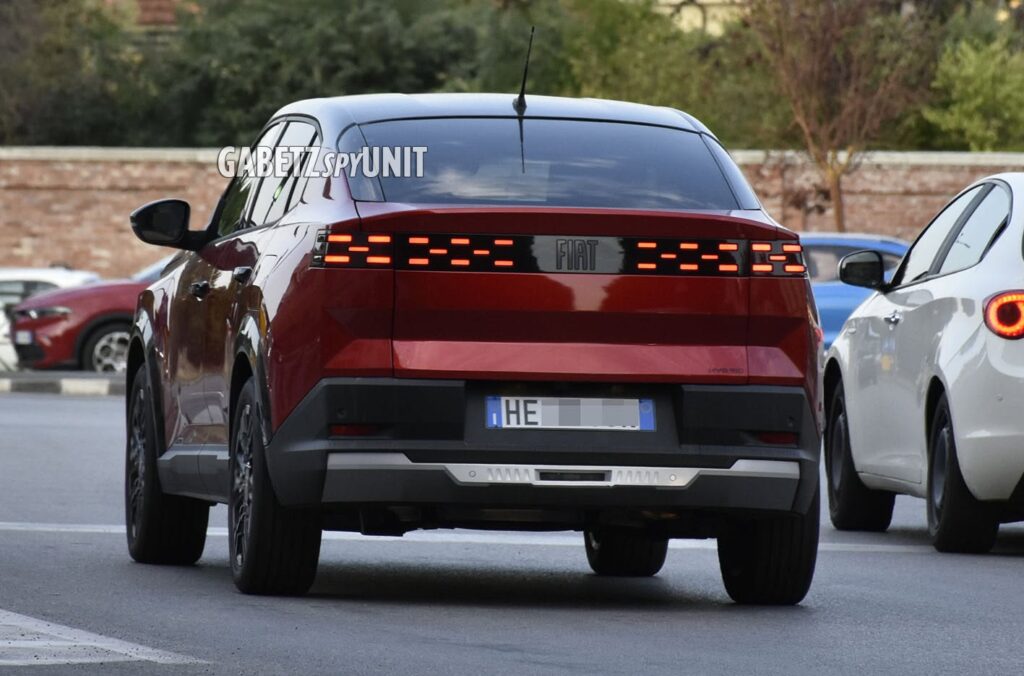 Fiat Grizzly Fastback RED Hybrid: le foto spia