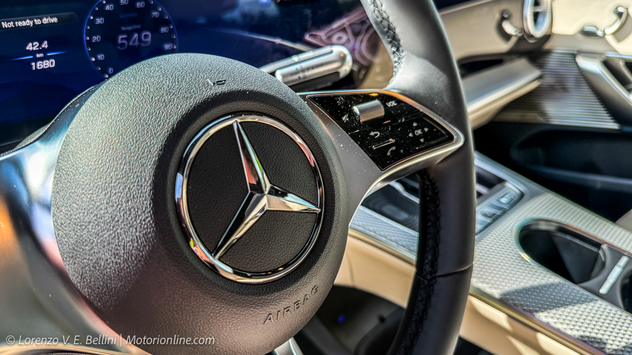 Mercedes Classe C Electrica 2026 - Volante