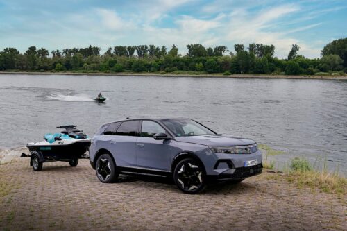 Opel Grandland Electric AWD: traino fino a 1.350 kg