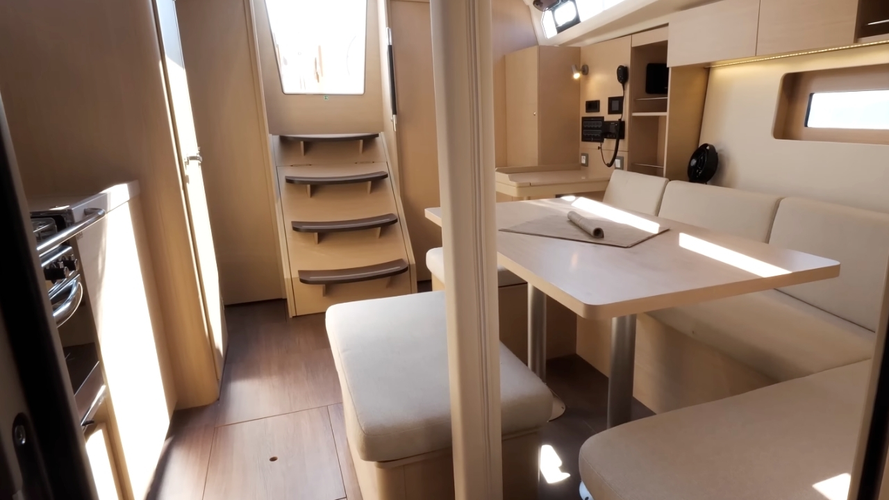 Beneteau Oceanis 37.1: la prova dello yacht a vela da Olbia
