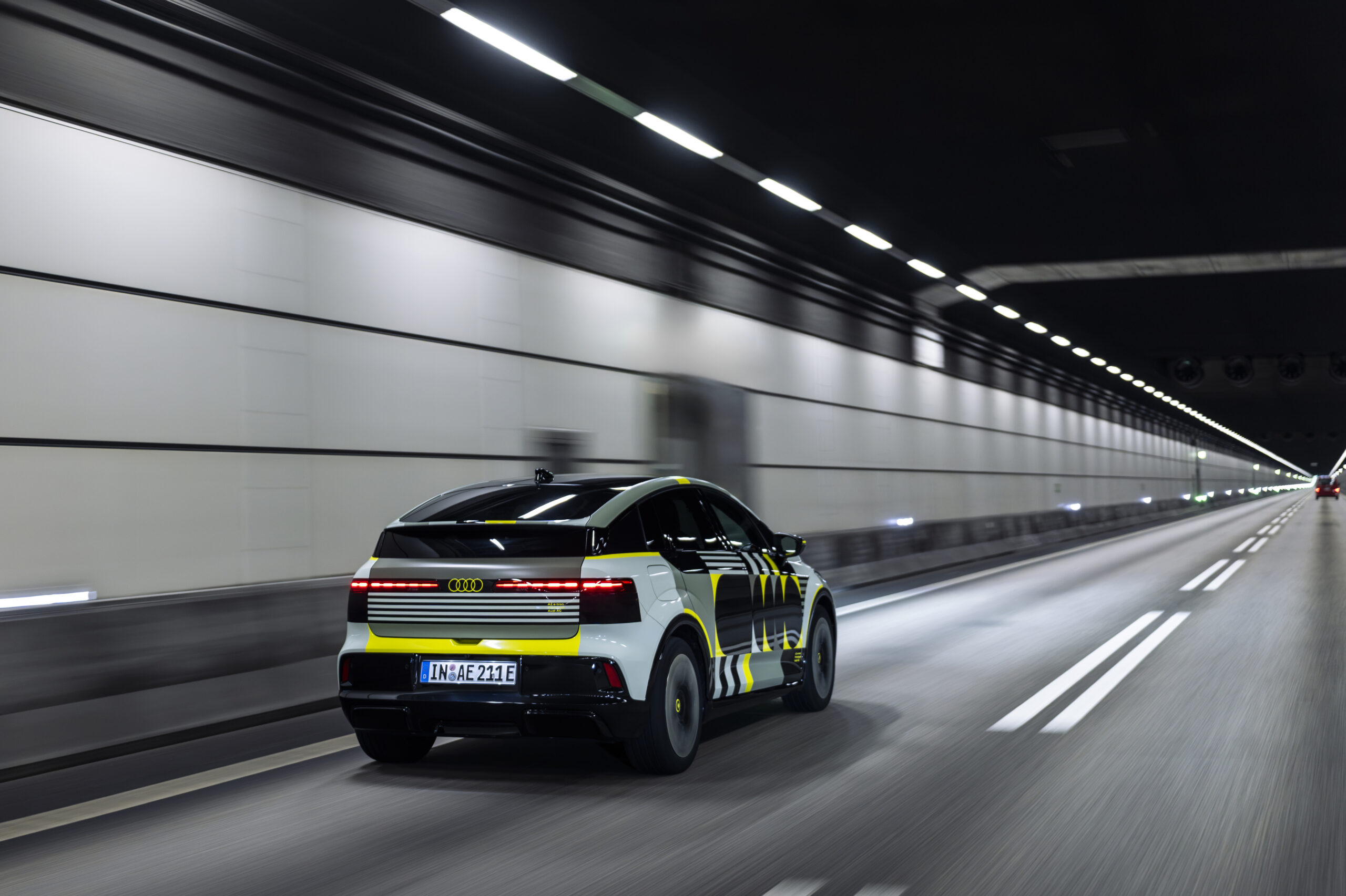 Audi A2 e-tron, prototipo camuffato in test (agosto 2026)