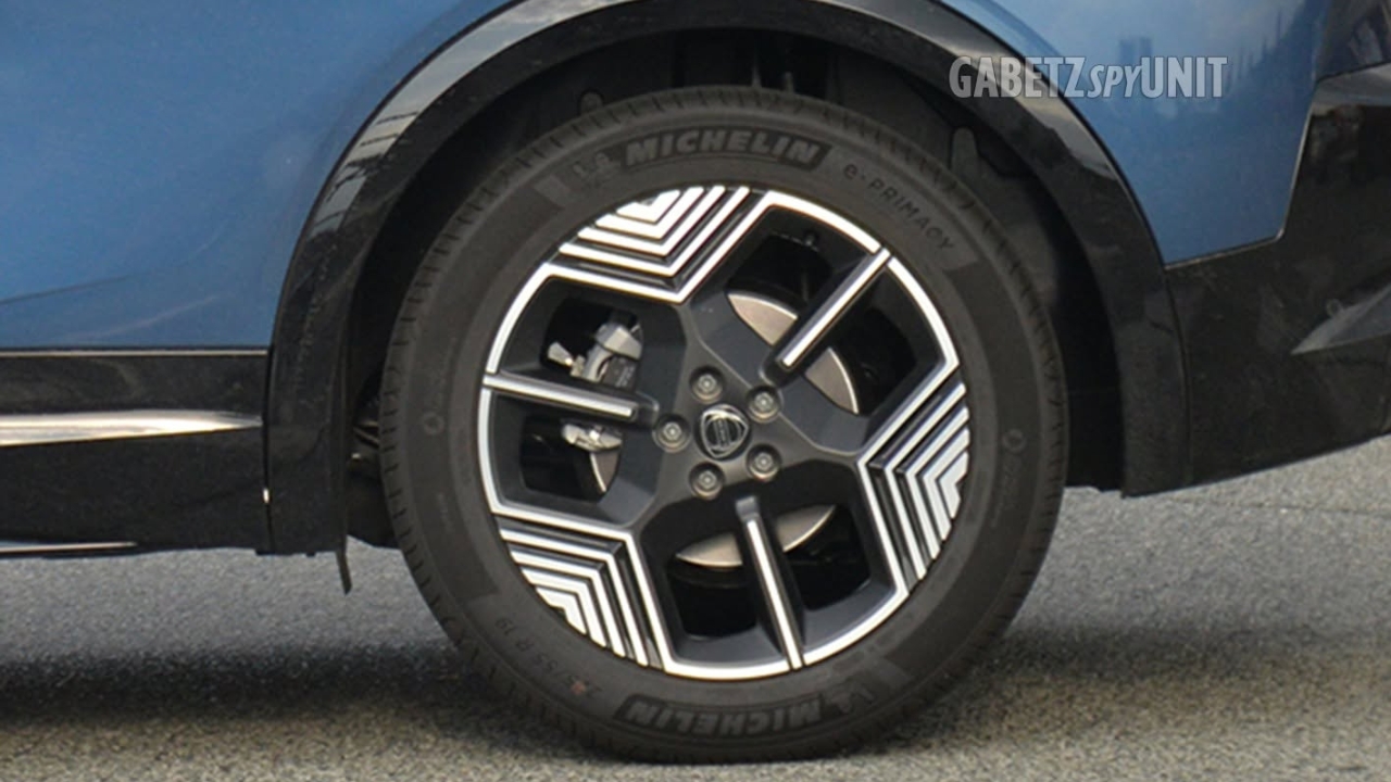 Lancia Gamma 2026: sempre più vicino il debutto del crossover