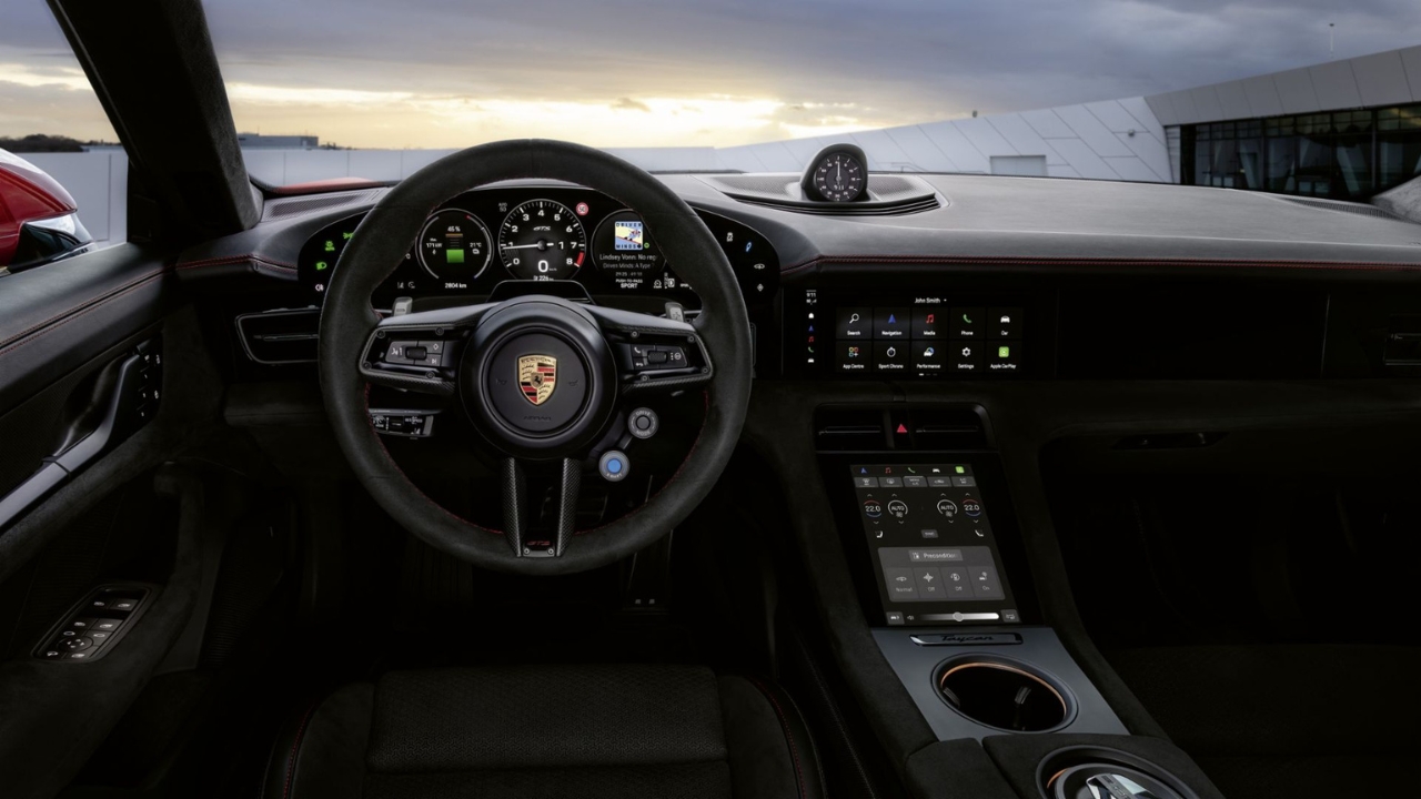 Porsche Taycan: addio entro il 2030? Per ora no, ma il futuro è incerto