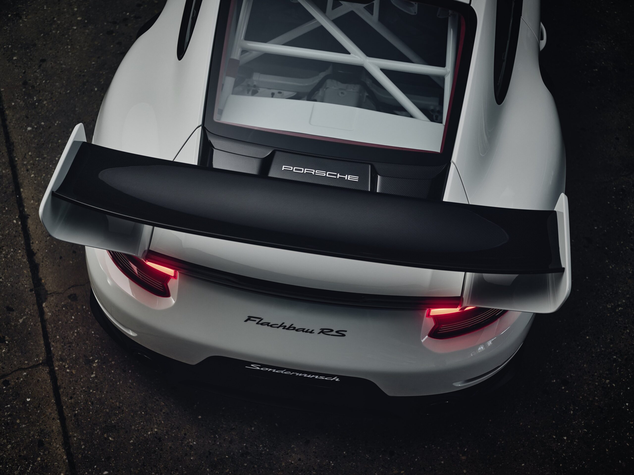 Porsche 911 Flachbau RS: la one-off che omaggia Moby Dick