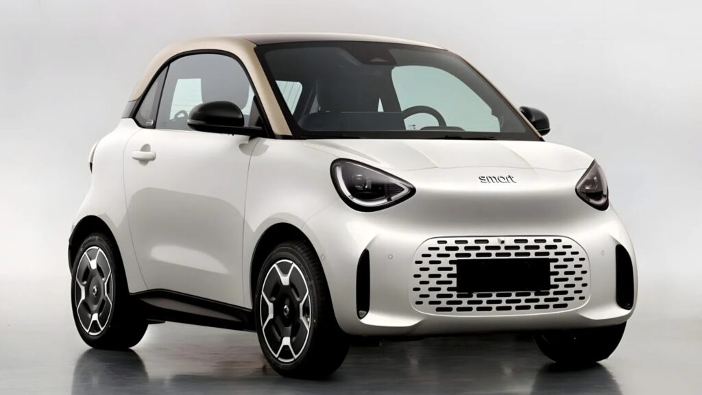 Smart #2, ecco come sarà: 82 CV, batteria da 35,7 kWh e 300 km di autonomia