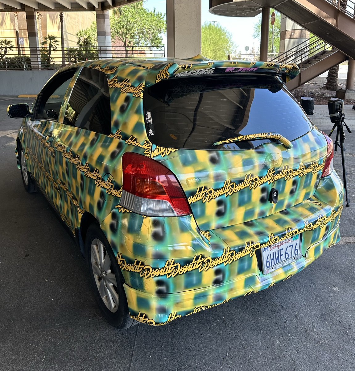 Toyota Yaris ‘invisibile’: il camouflage anti-AI di DEF CON