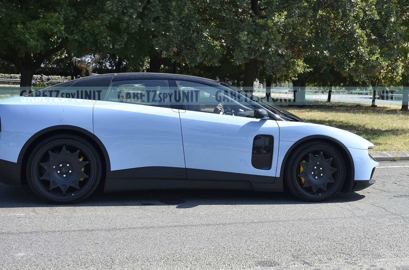 Ferrari Luce Avanserie foto spia profilo laterale