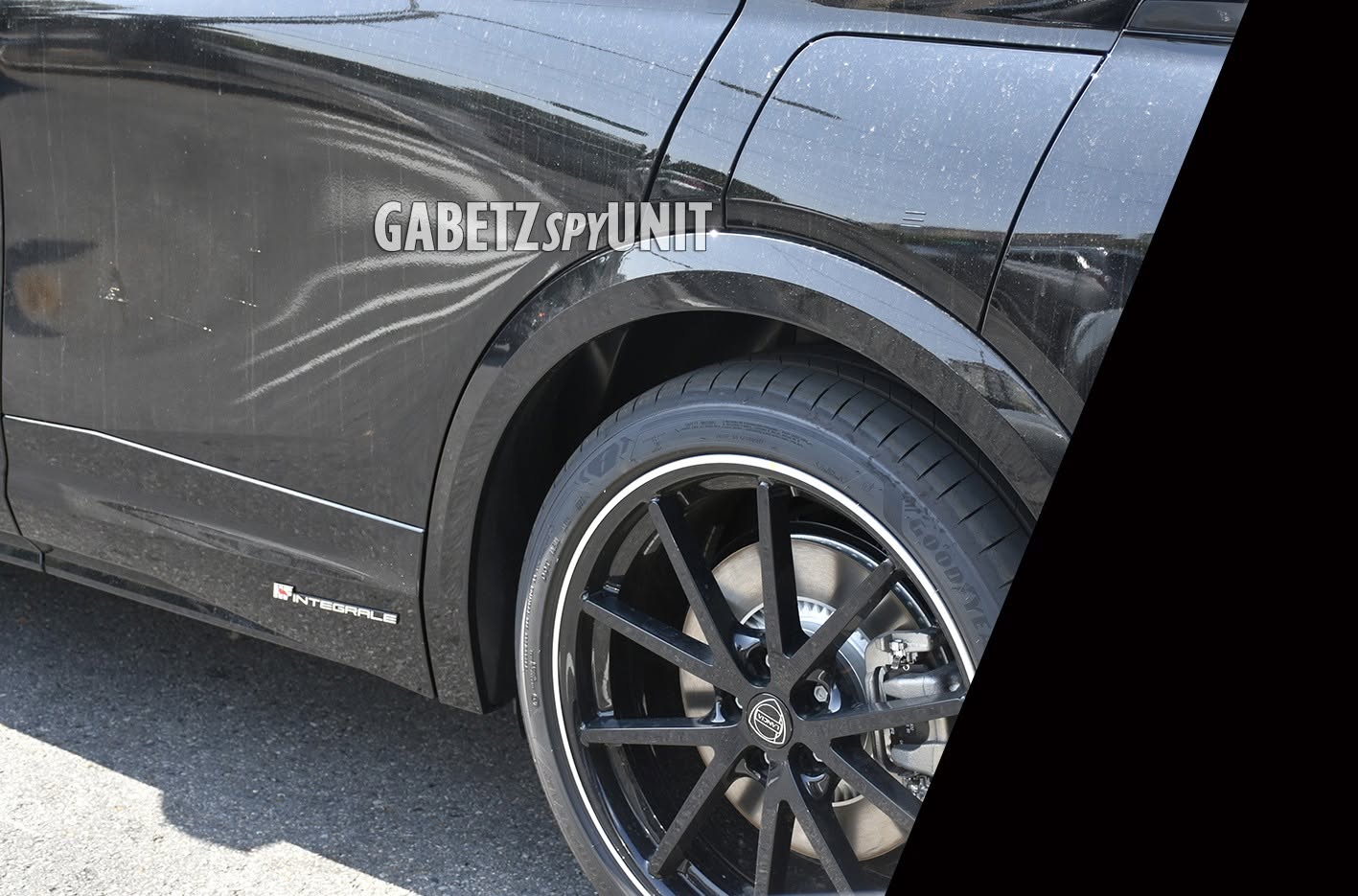 Lancia Gamma dettaglio montante A e specchietto