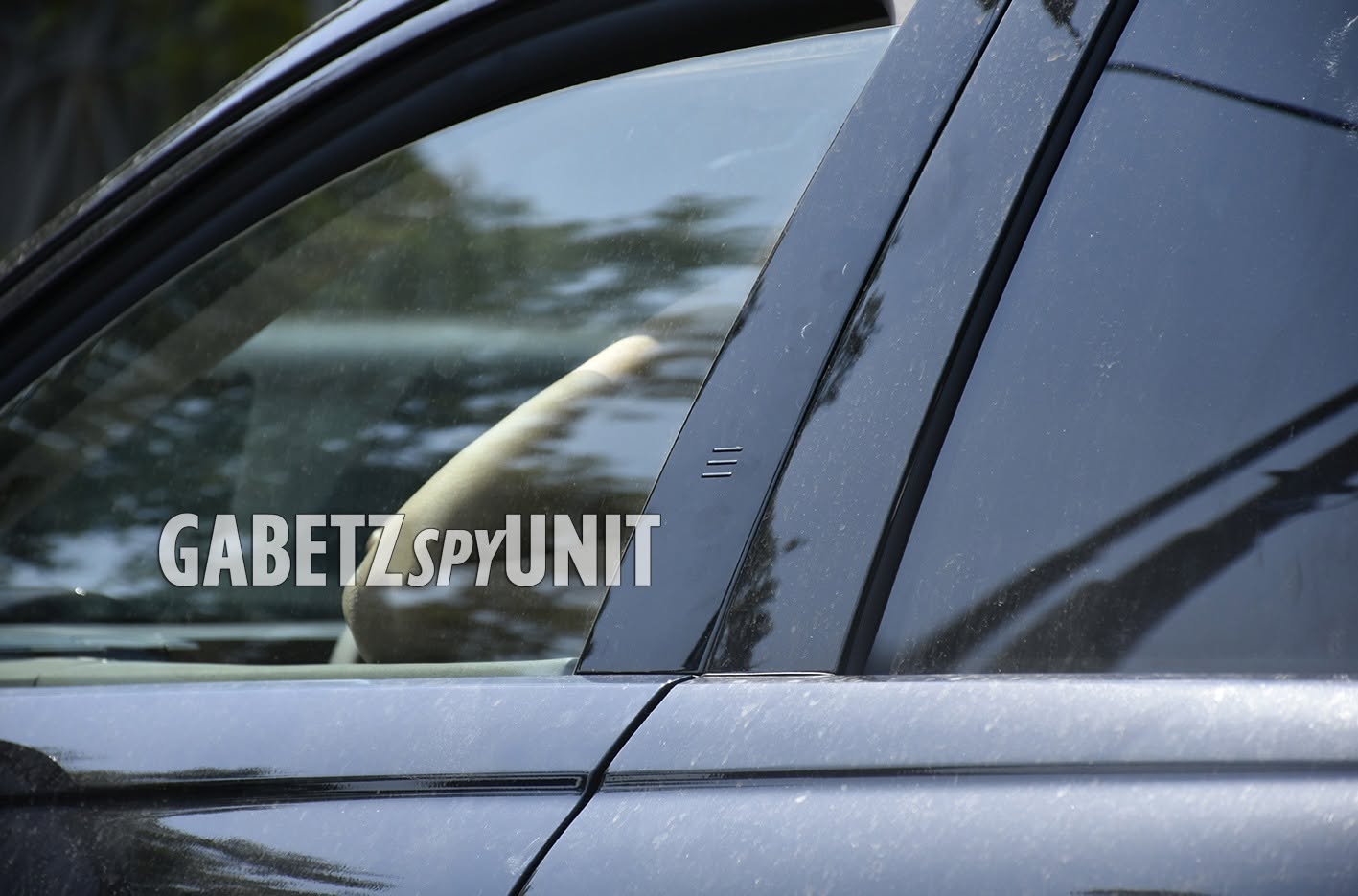 Lancia Gamma badge Integrale sul parafango anteriore