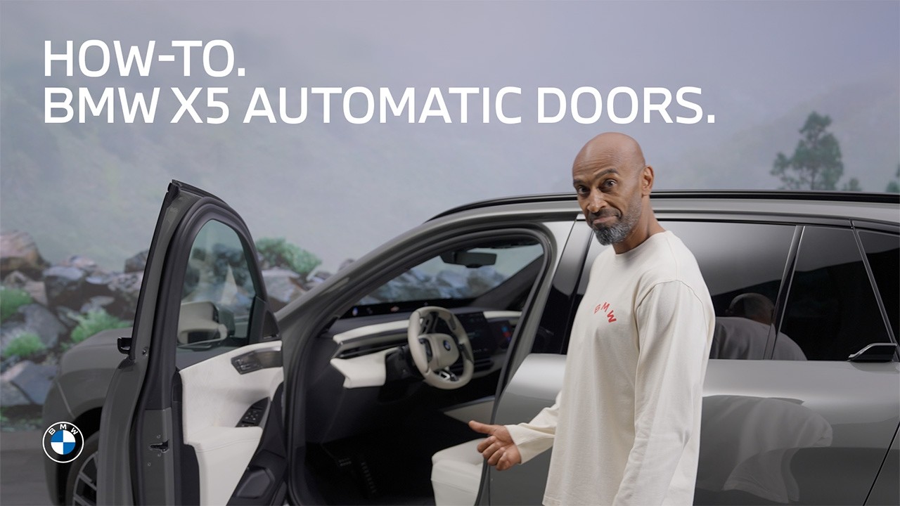 BMW X5: come funzionano le porte automatiche