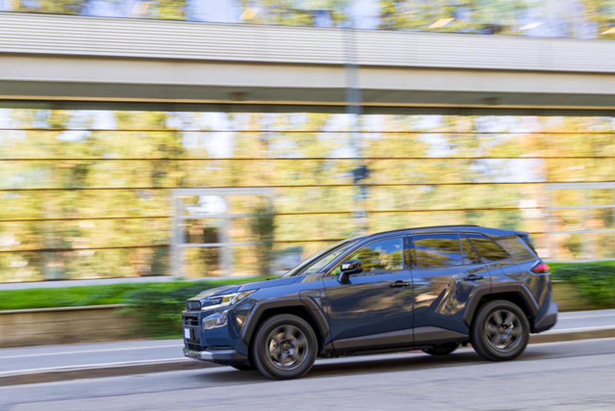 Nuova Suzuki Across Plug-in Hybrid