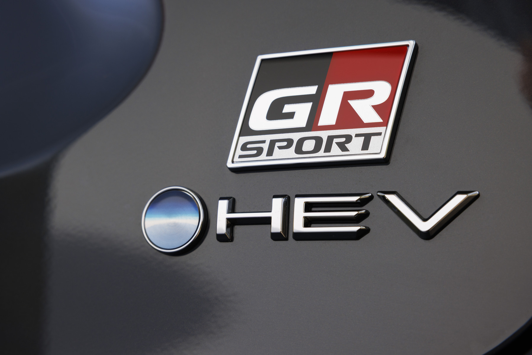 Toyota Yaris Cross 2026 esterni Storm Grey