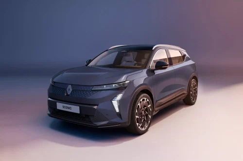 Renault Scenic E-Tech Electric: nuova batteria da 642 km