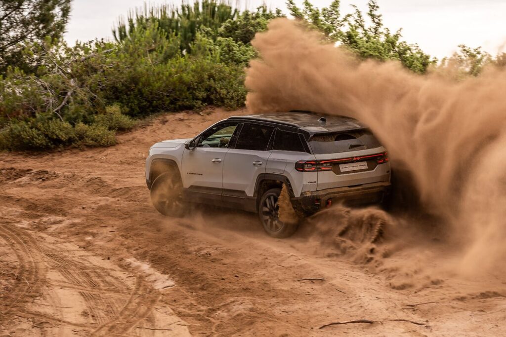 Jeep Avenger domina il mercato italiano nel 2026