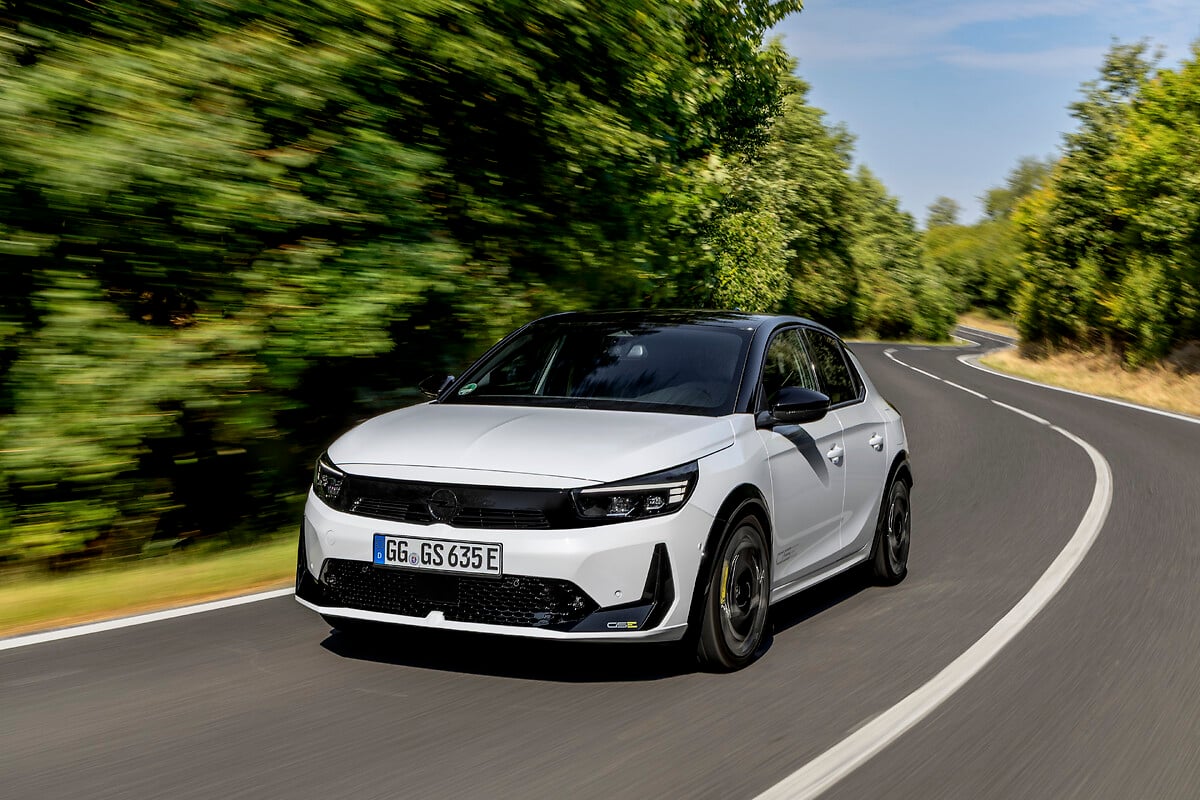 Opel mostra la sua storia elettrica, da prototipi a modelli con 281 CV, in una mostra a Rüsselsheim, immagine di approfondimento