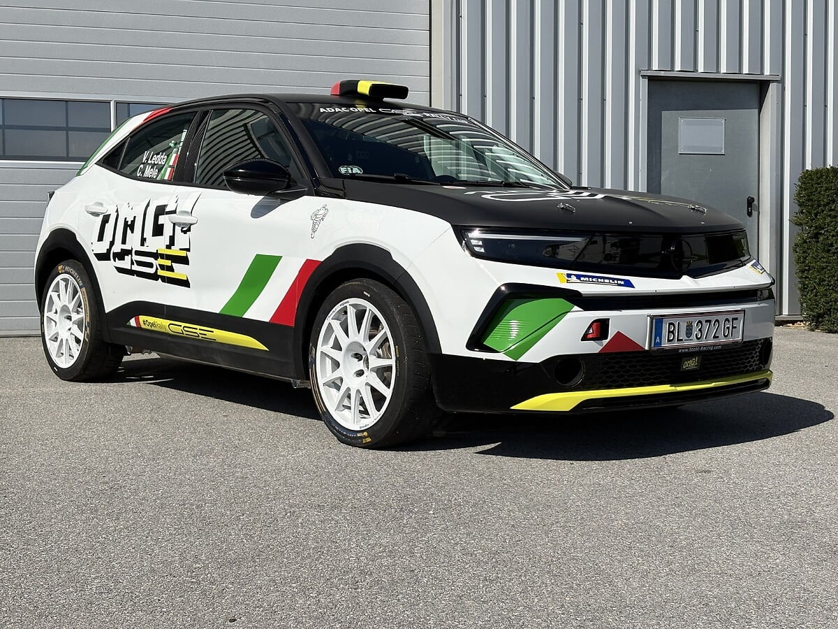 Opel Mokka GSE Rally in mostra al Salone Auto Torino 2026