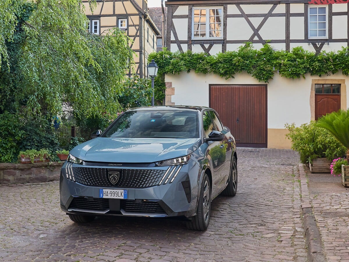 Peugeot E-3008 Long Range al Salone Auto Torino 2026