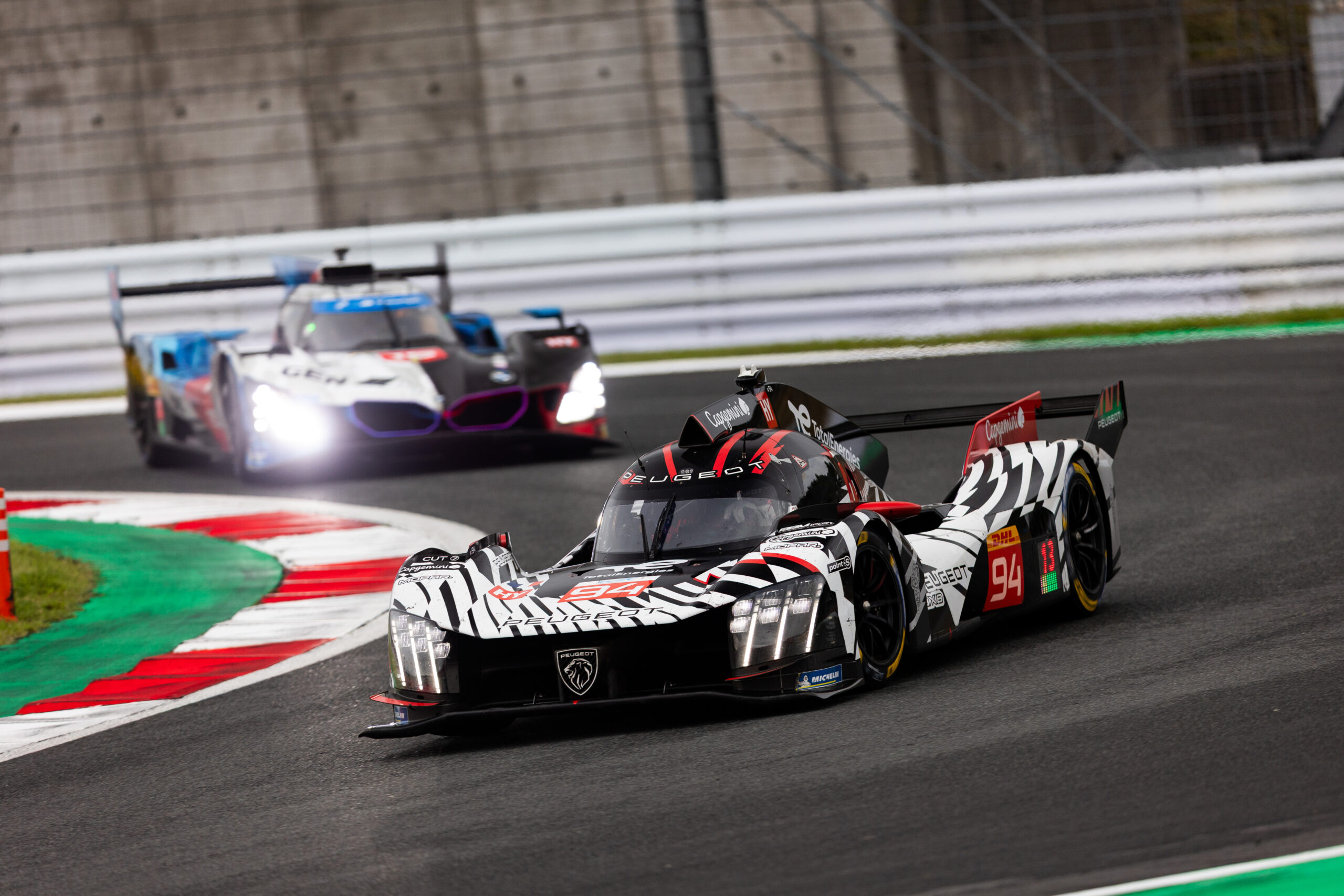 Peugeot 9X8 in pista al 6 Ore di Fuji 2026