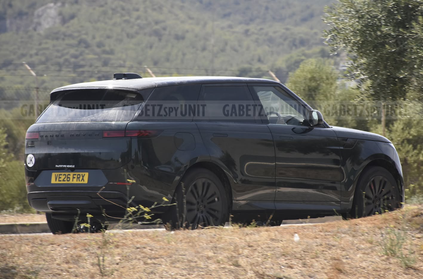 Range Rover Sport EV prototipo vista posteriore