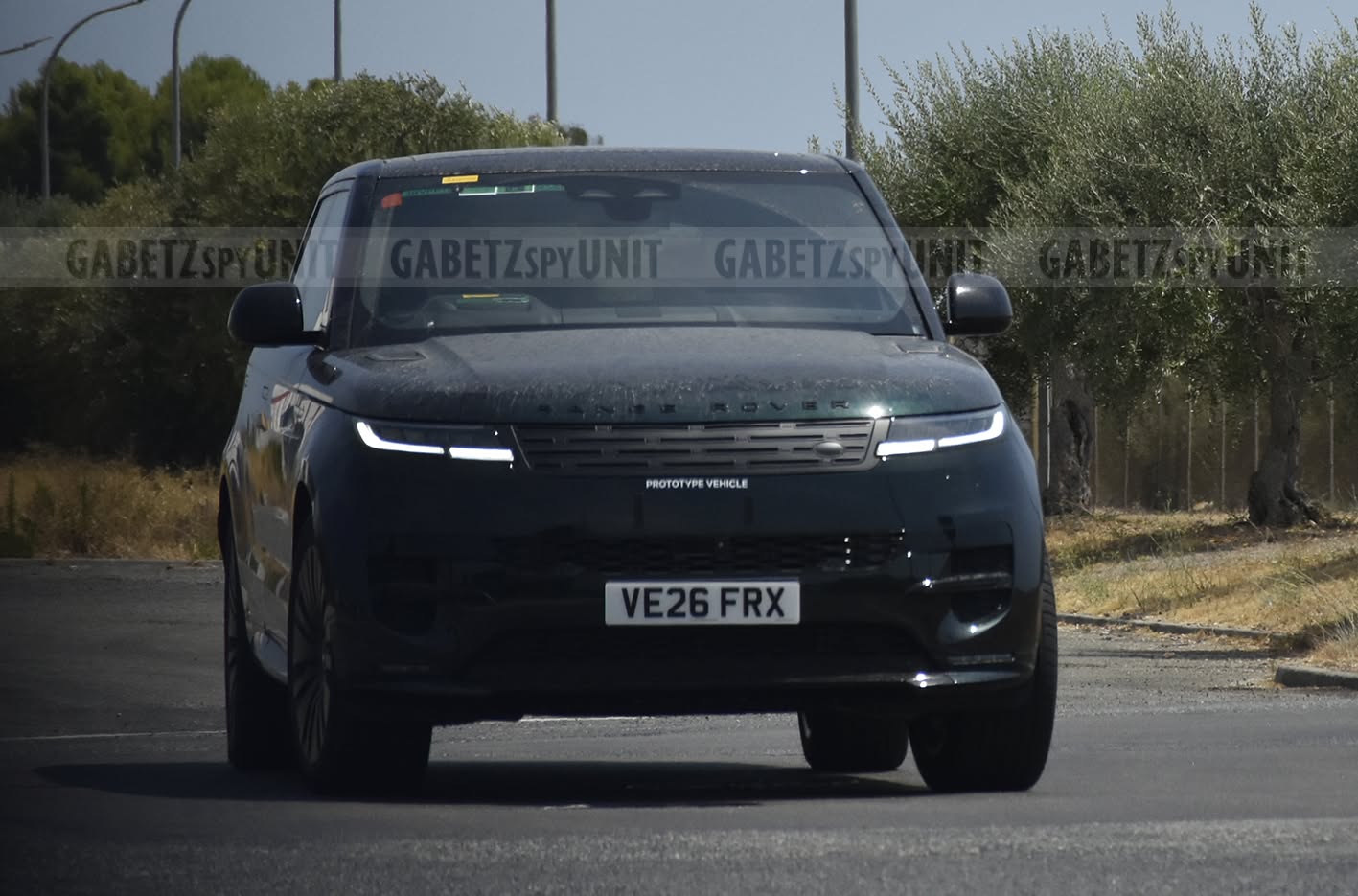 Range Rover Sport EV prototipo vista frontale